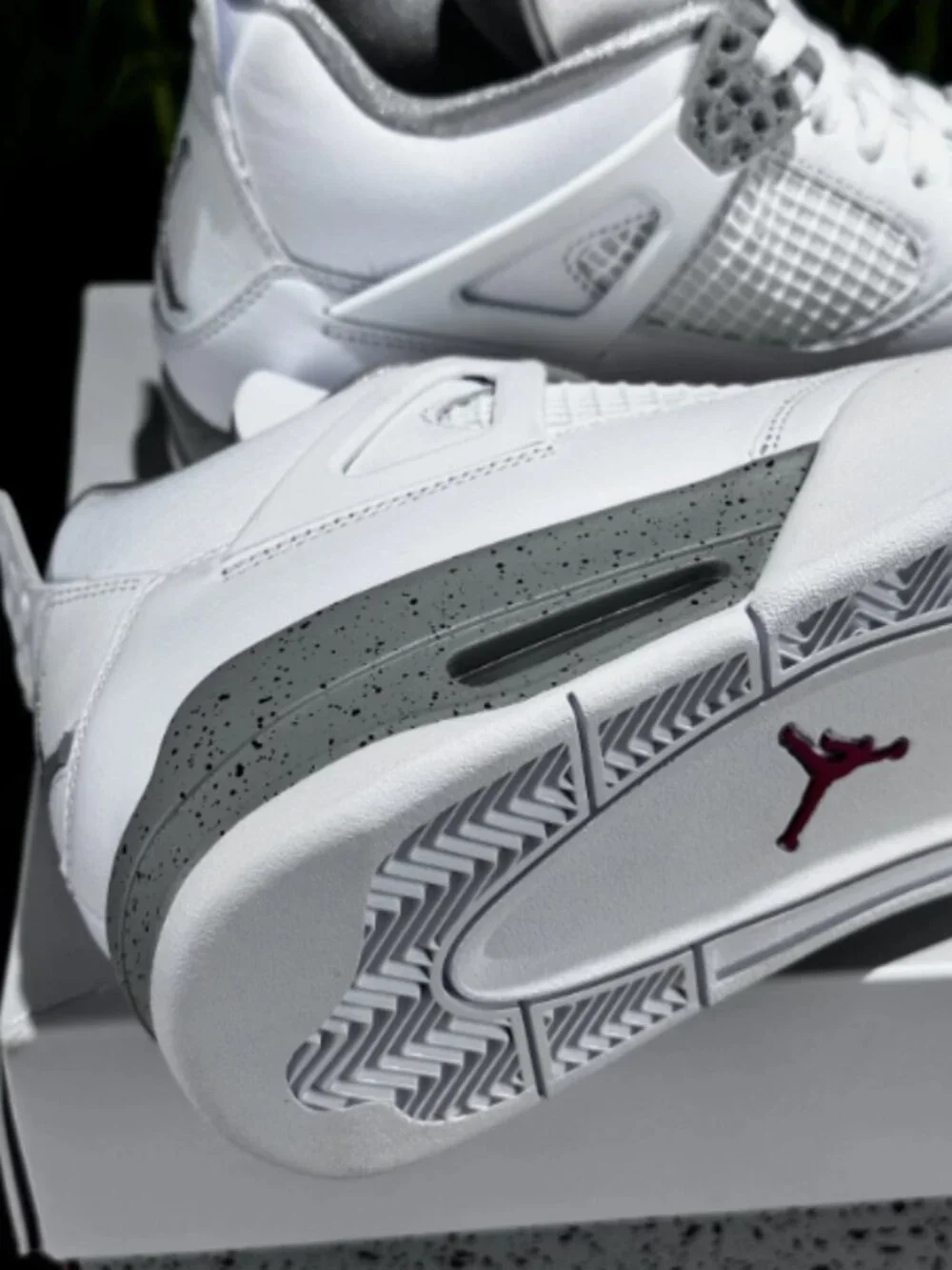 Nike Air Jordan 4 Retro [White Oreo]